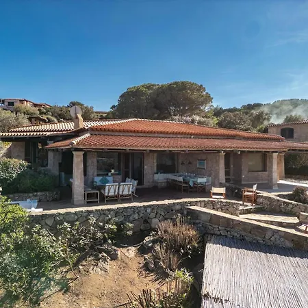 Villa Camilla, *